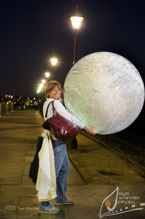 photo assistant in New Orleans during engagement session