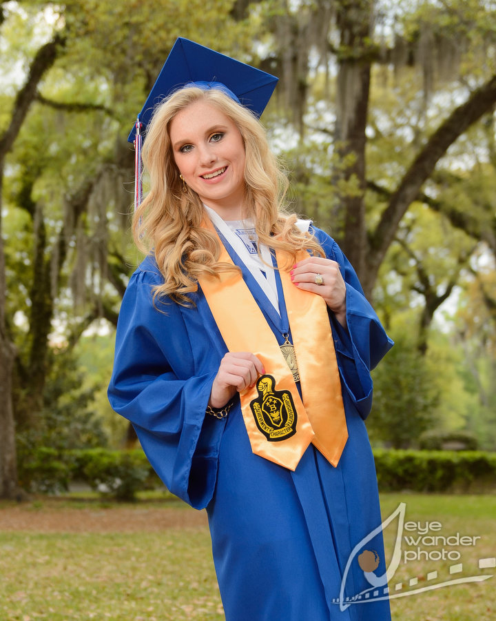 outdoor cap and gown high school senior photos in Baton Rouge