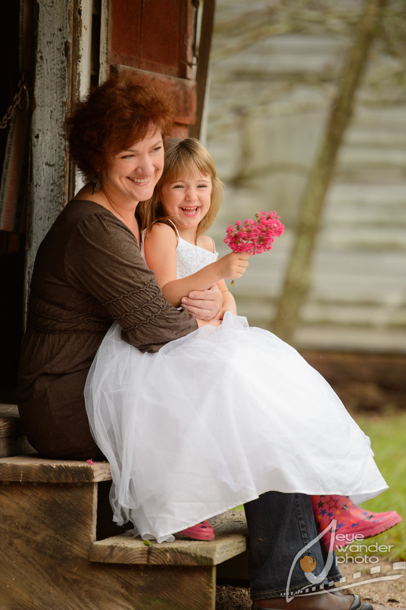 Mom and daughter portrait at Rural Life in Baton Rouge