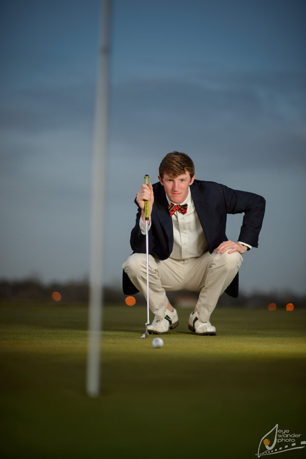 golf-putt- hole-in-one-senior