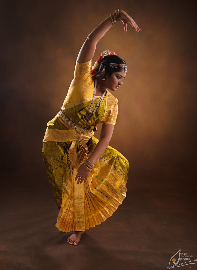 indian-ritual-dance-studio-yellow-senior