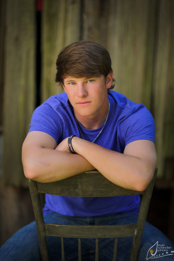 rural-guy-chair-senior